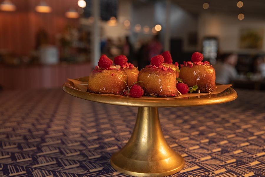 GreenTable_Food-Lights-Action_2301