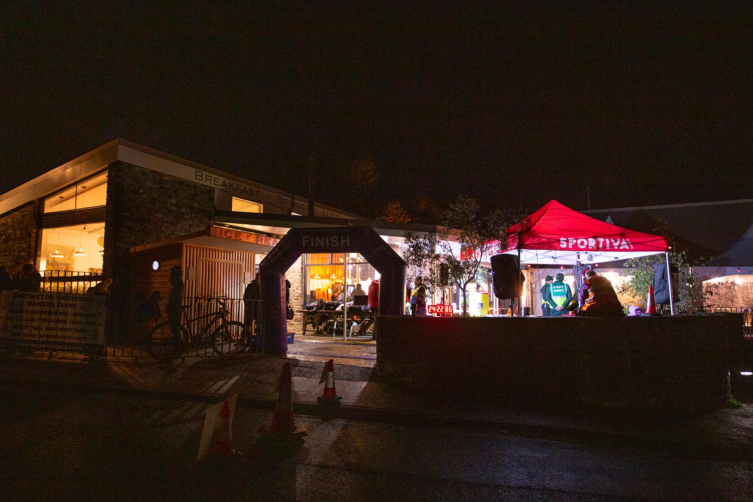 GrT_Sportiva-DarkRun_0301