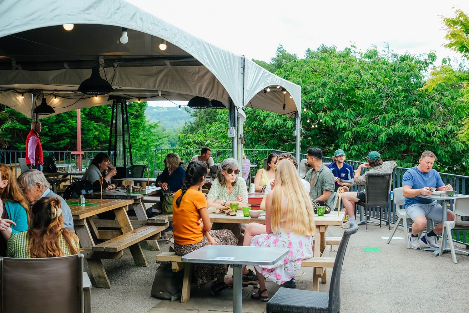 Green Table Cafe - Dartington - Garden Terrace 0003