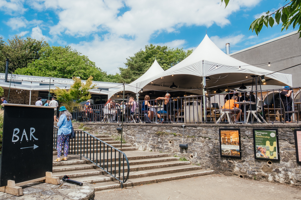 Green Table Cafe - outdoor dining (1 of 1)-11
